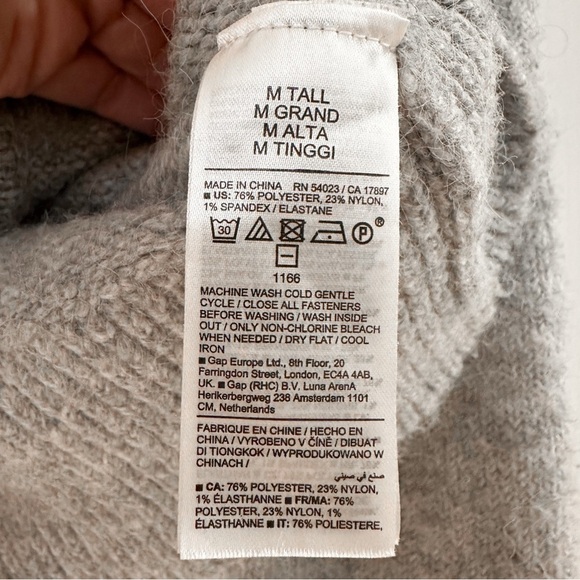 Old Navy Cozy Cardigan Sweater V Neck Pearl Button light Gray sz Medium Tall - Picture 7 of 7